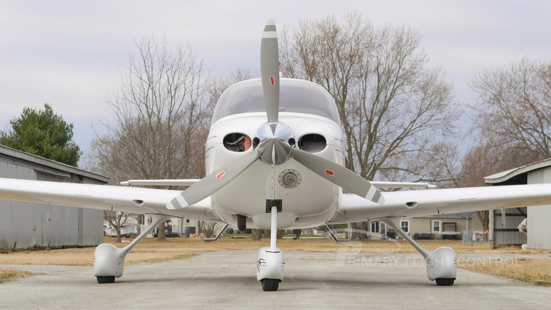 Airplane For Sale - 2001 Cirrus SR22